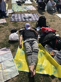 寝る.jpg