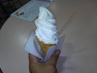 牛乳ソフトクリーム.JPG